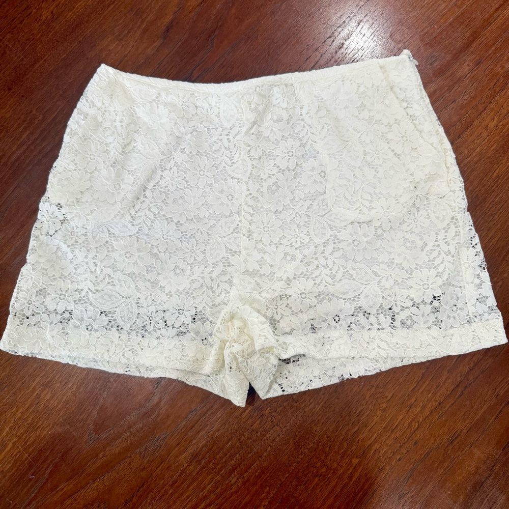 Zara White Lace Shorts